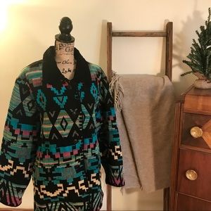 Cedar Canyon Aztec type blanket coat. Size 1X.